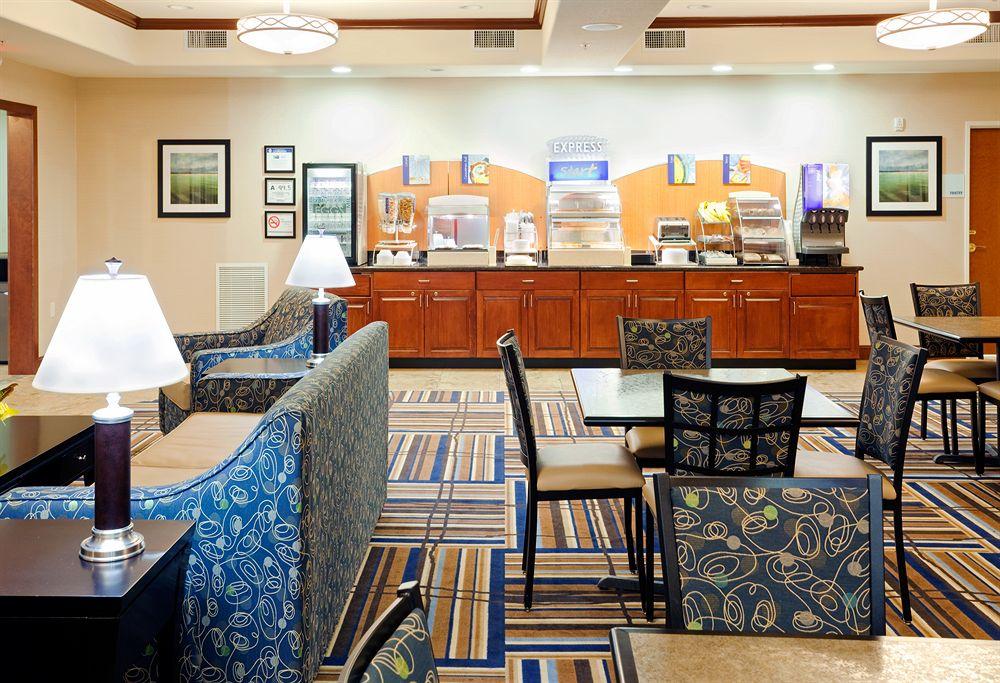 Holiday Inn Express Hotel & Suites Mount Airy By Ihg מראה חיצוני תמונה