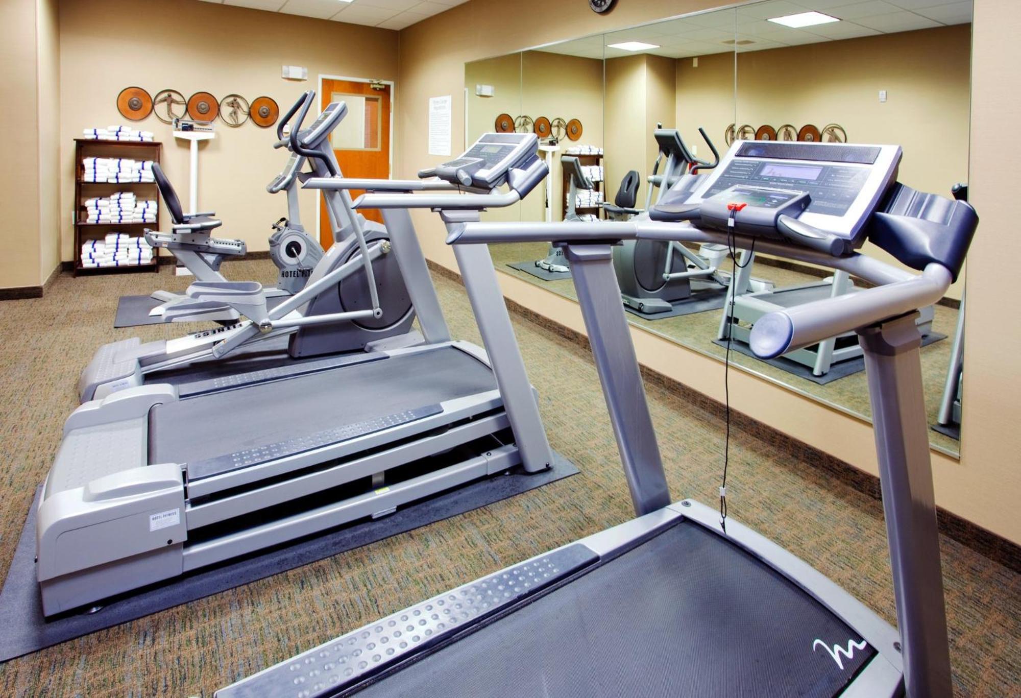 Holiday Inn Express Hotel & Suites Mount Airy By Ihg מראה חיצוני תמונה