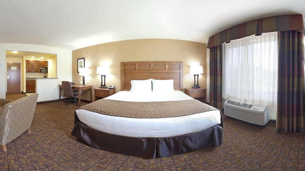 Holiday Inn Express Hotel & Suites Mount Airy By Ihg מראה חיצוני תמונה
